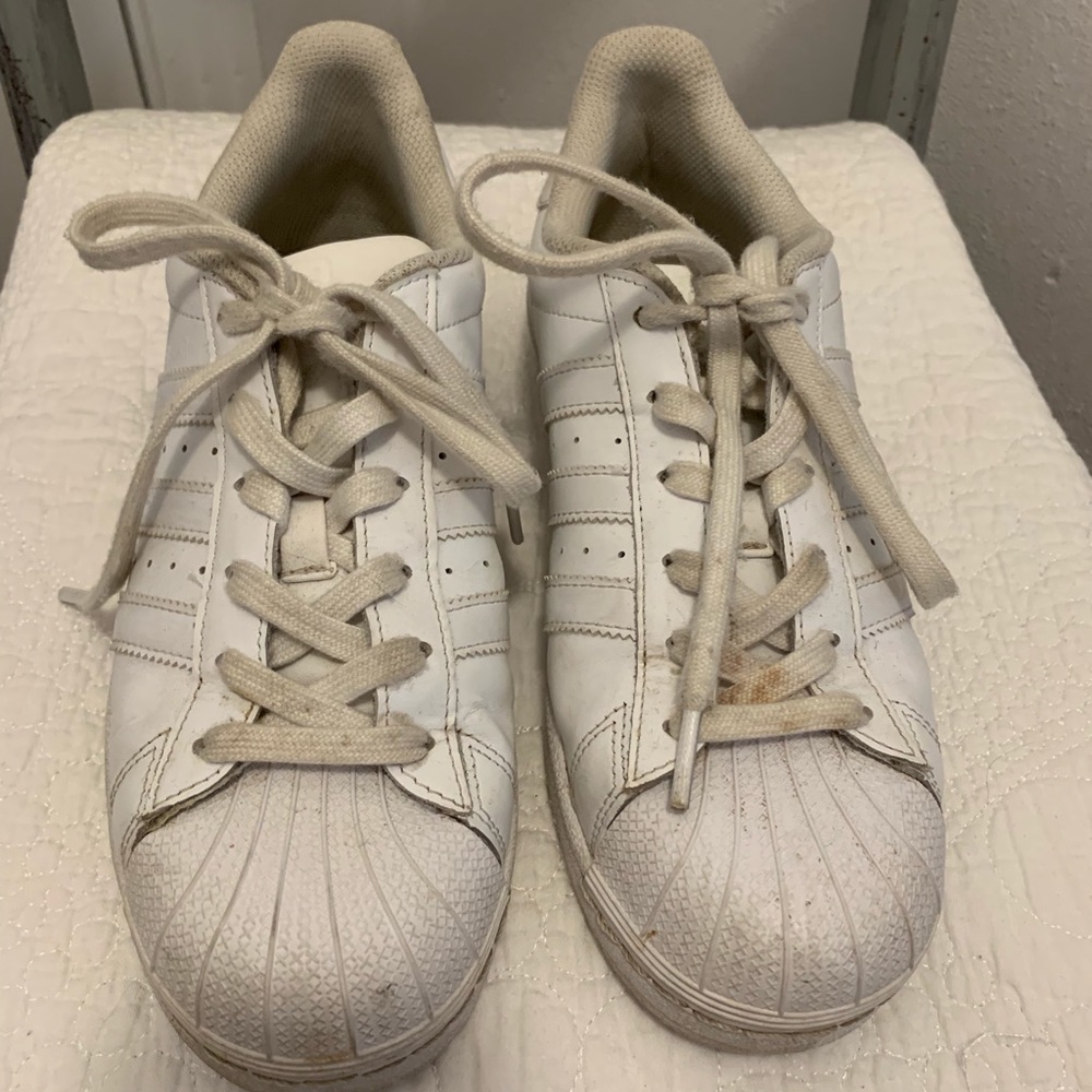 Women’s Adidas Superstars